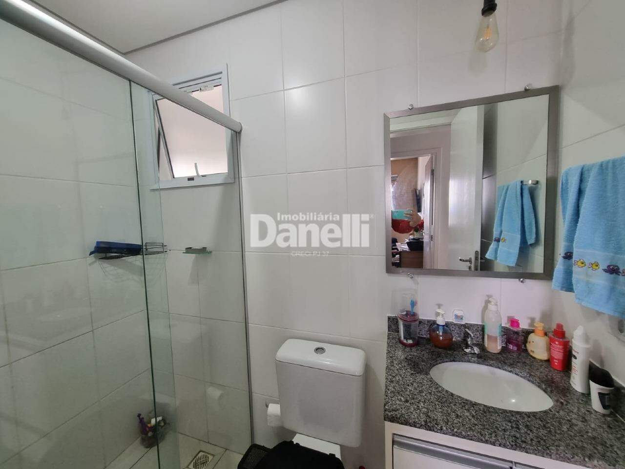 Apartamento à venda no Areao: 