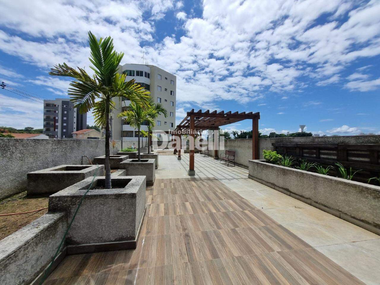 Apartamento à venda no Areao: 