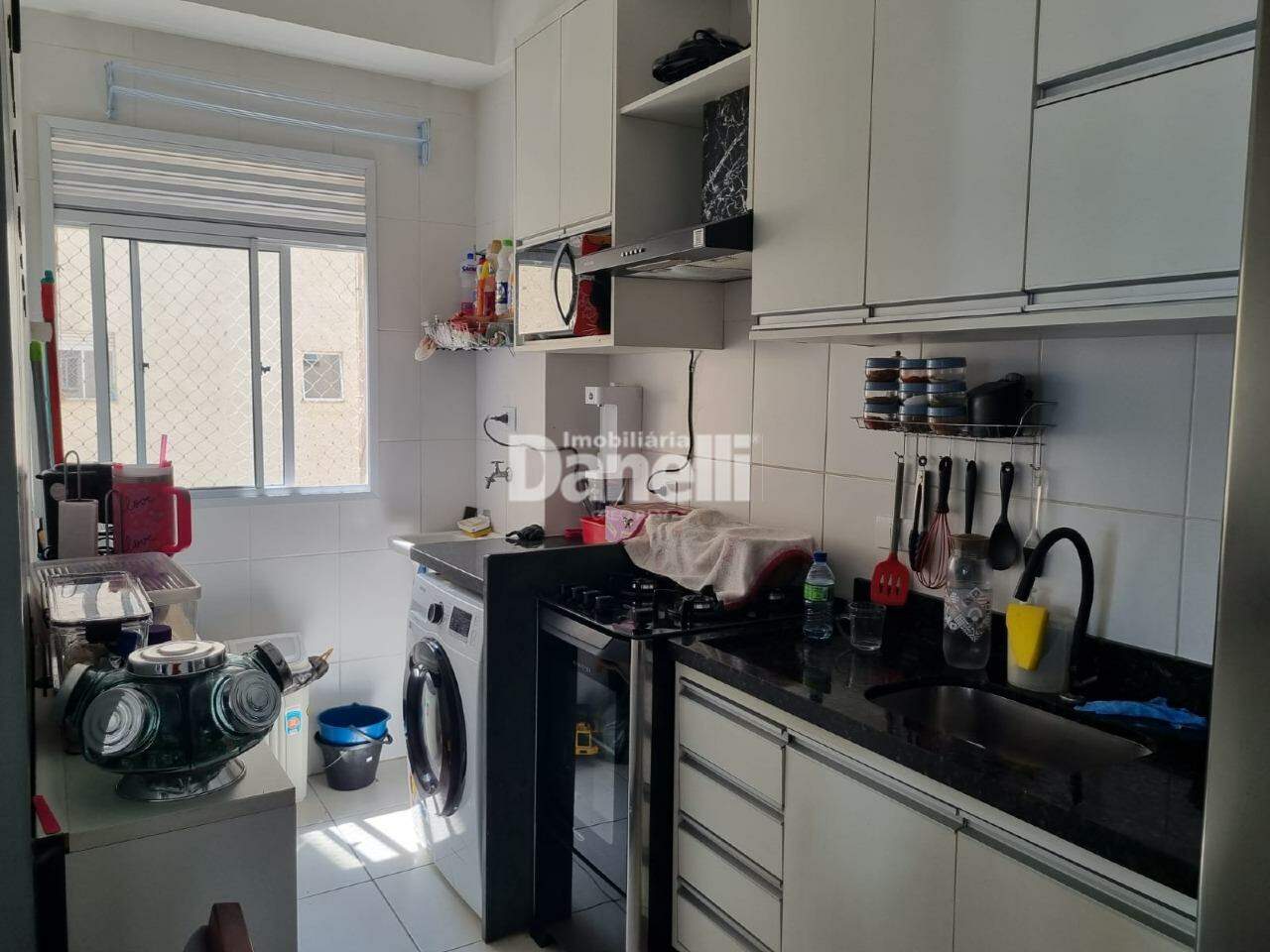 Apartamento à venda no Areao: 