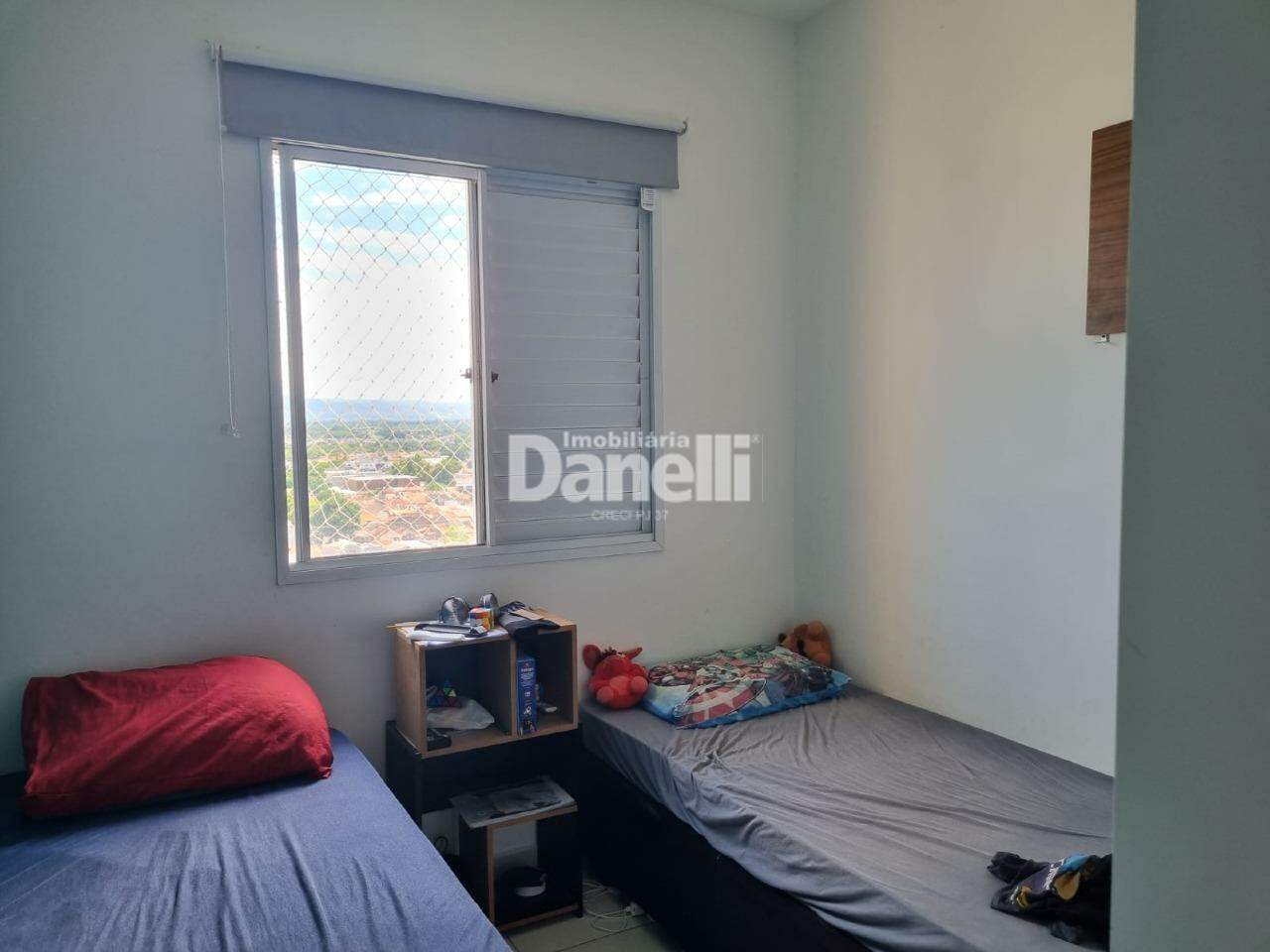 Apartamento à venda no Areao: 