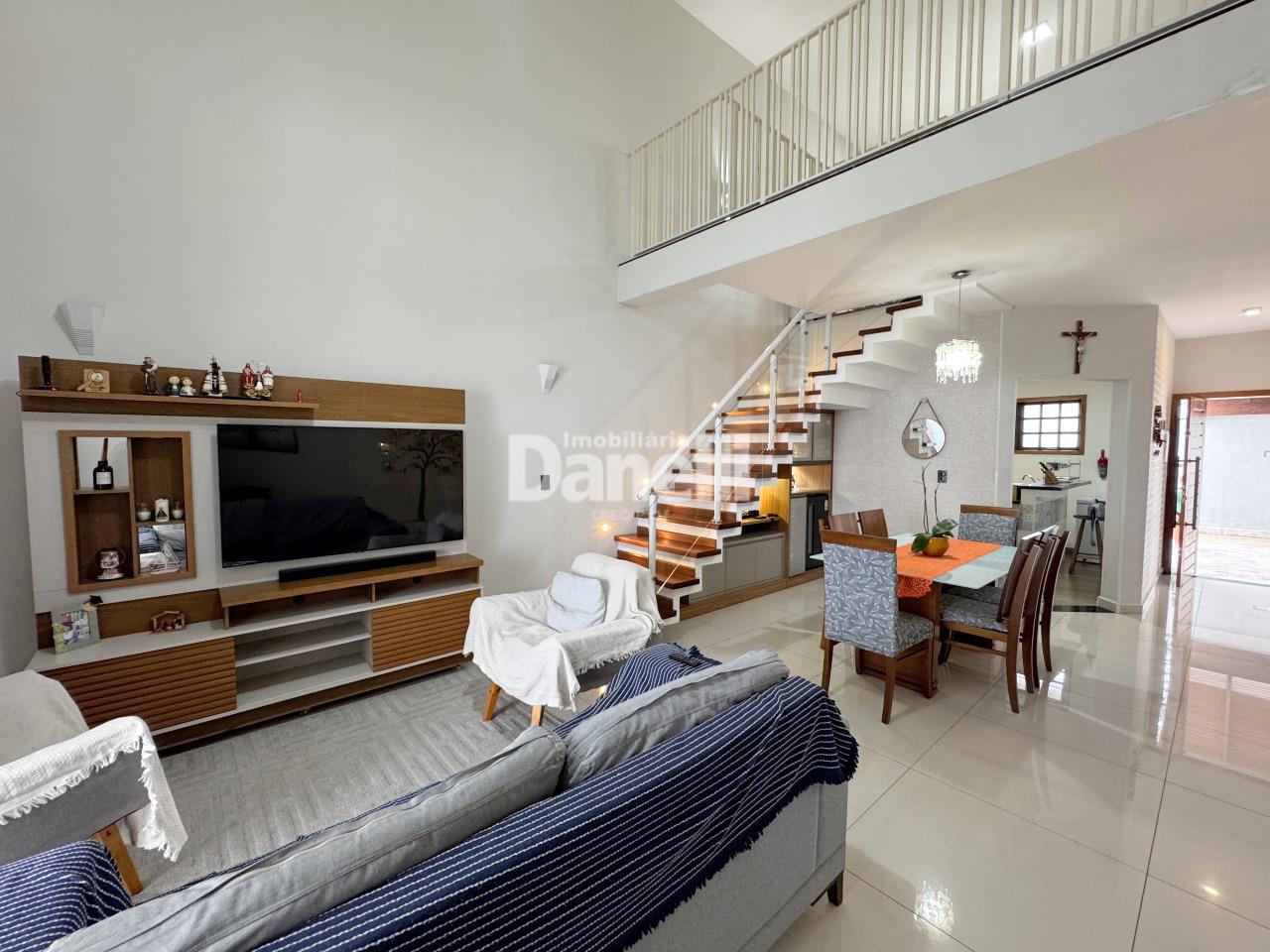 Casa à venda no Jardim Maria Augusta: 