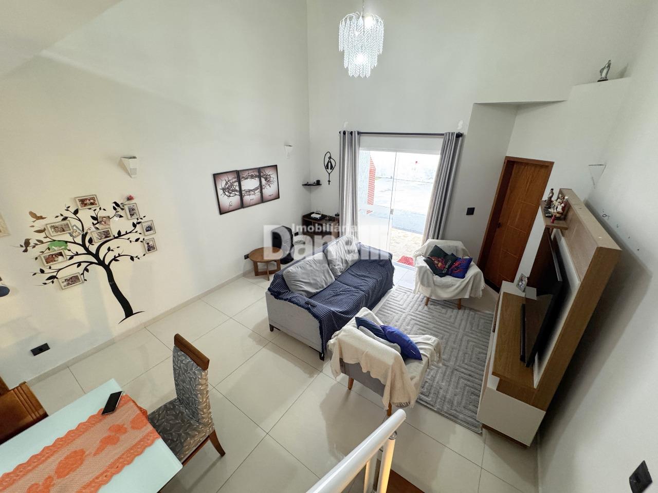 Casa à venda no Jardim Maria Augusta: 