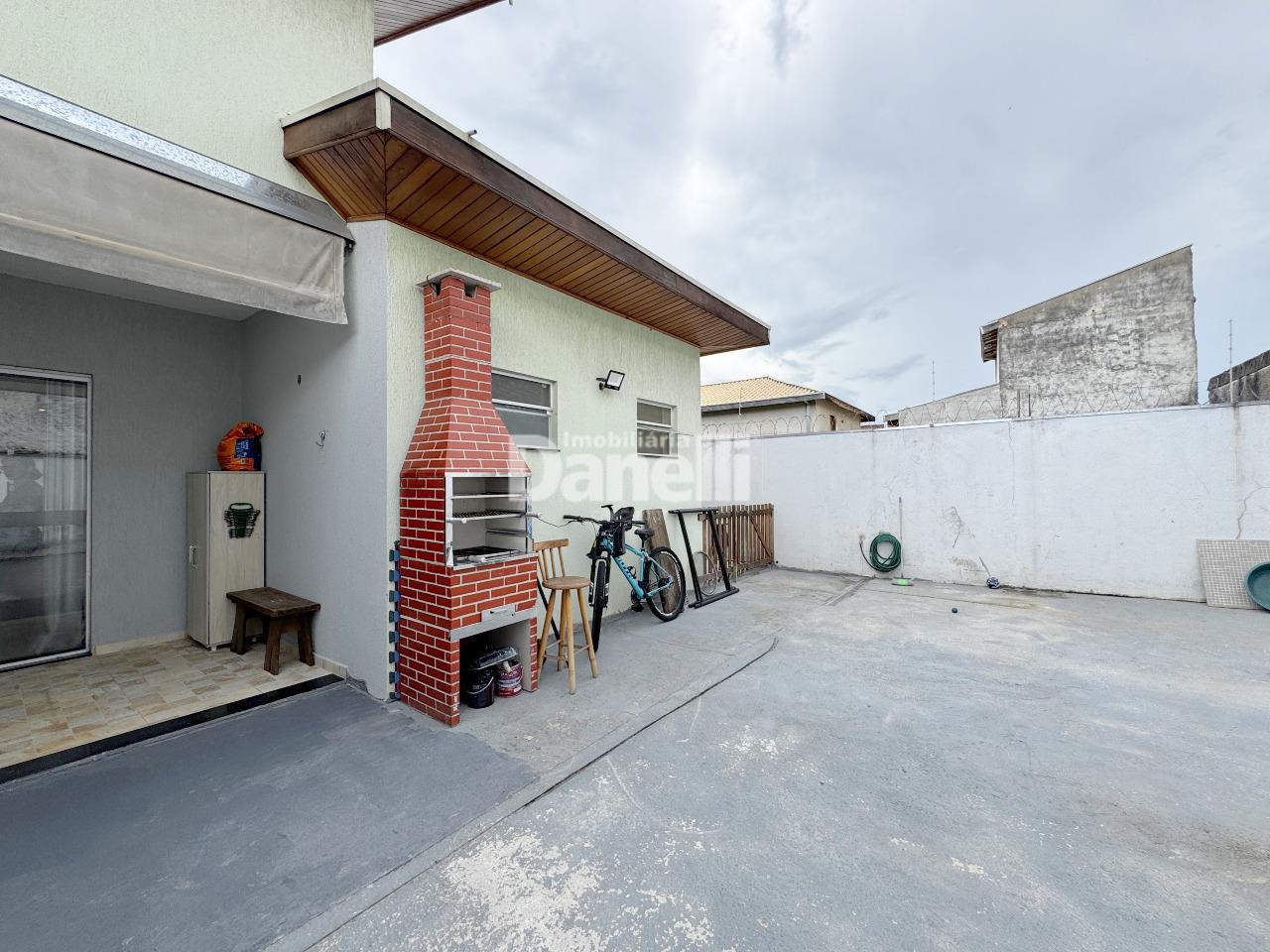 Casa à venda no Jardim Maria Augusta: 