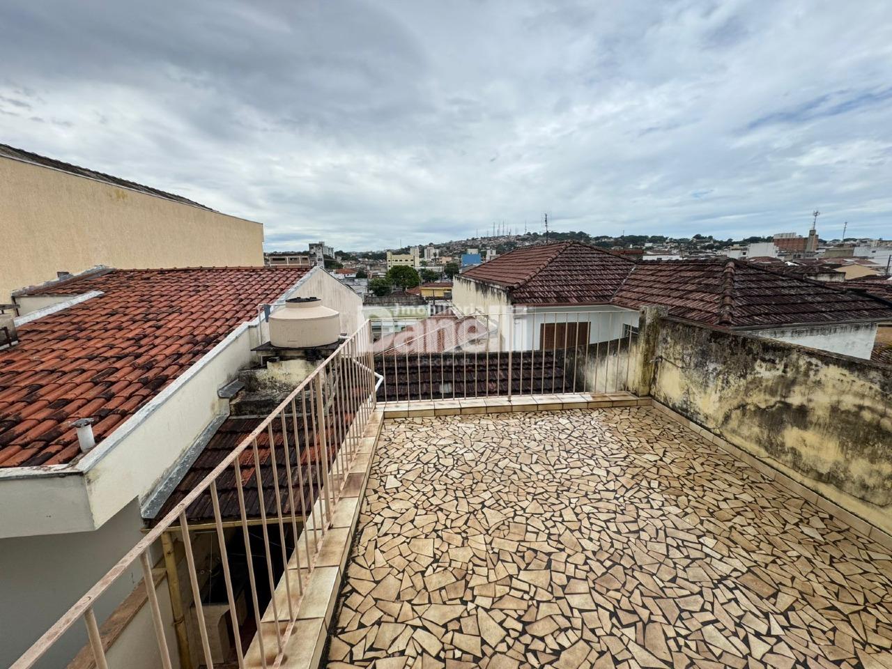 Casa à venda no Centro: 