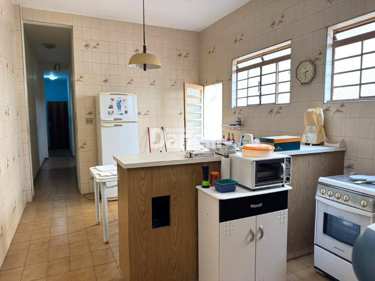 Casa à venda no Centro: 