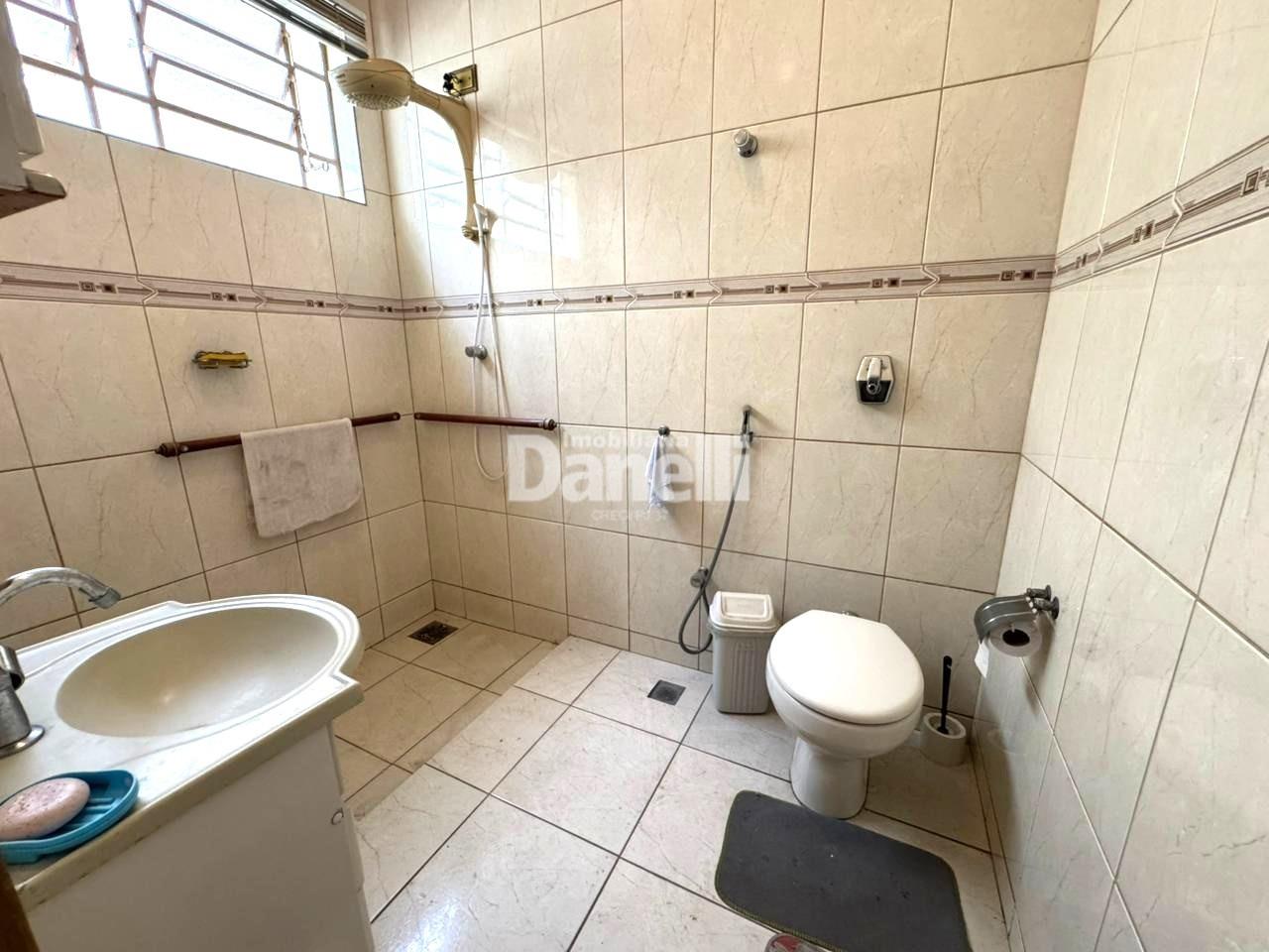 Casa à venda no Centro: 