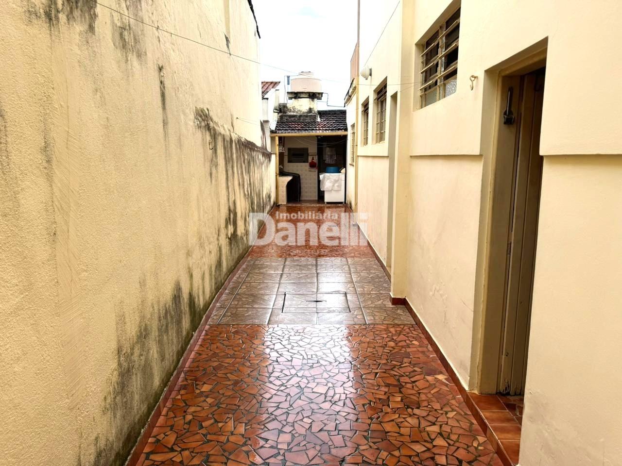 Casa à venda no Centro: 