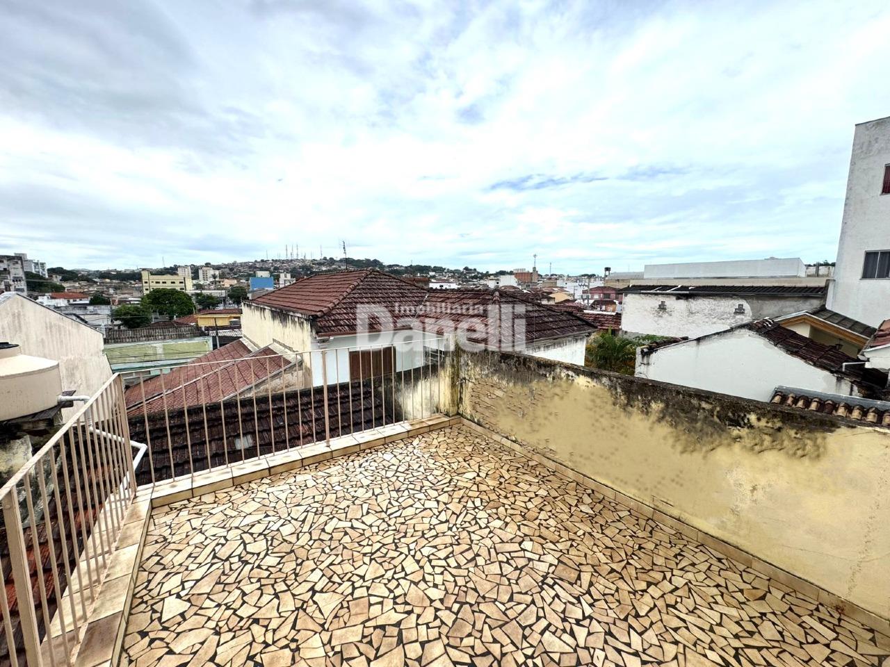 Casa à venda no Centro: 