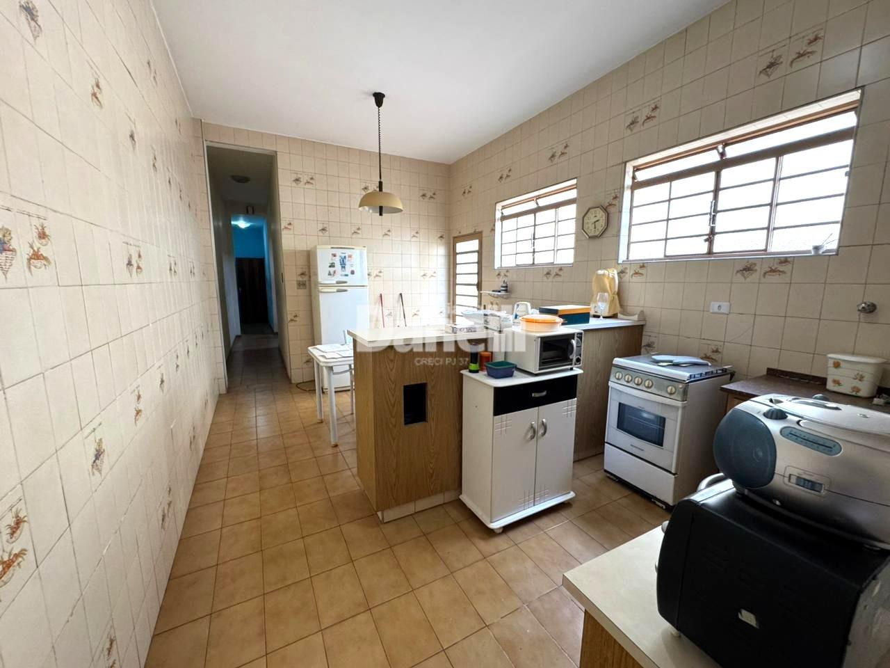 Casa à venda no Centro: 