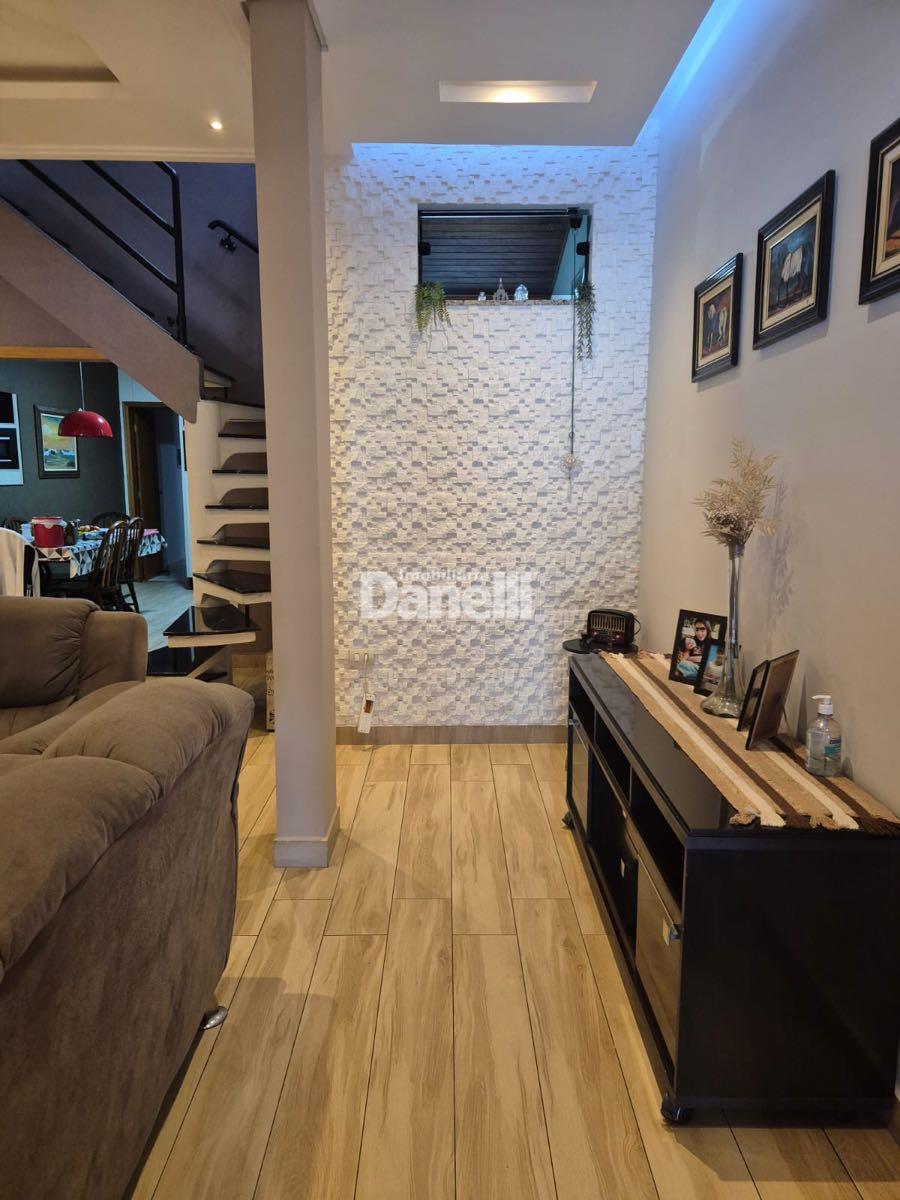 Casa à venda no Loteamento Residencial e Comercial Bosque Flamboyant: 