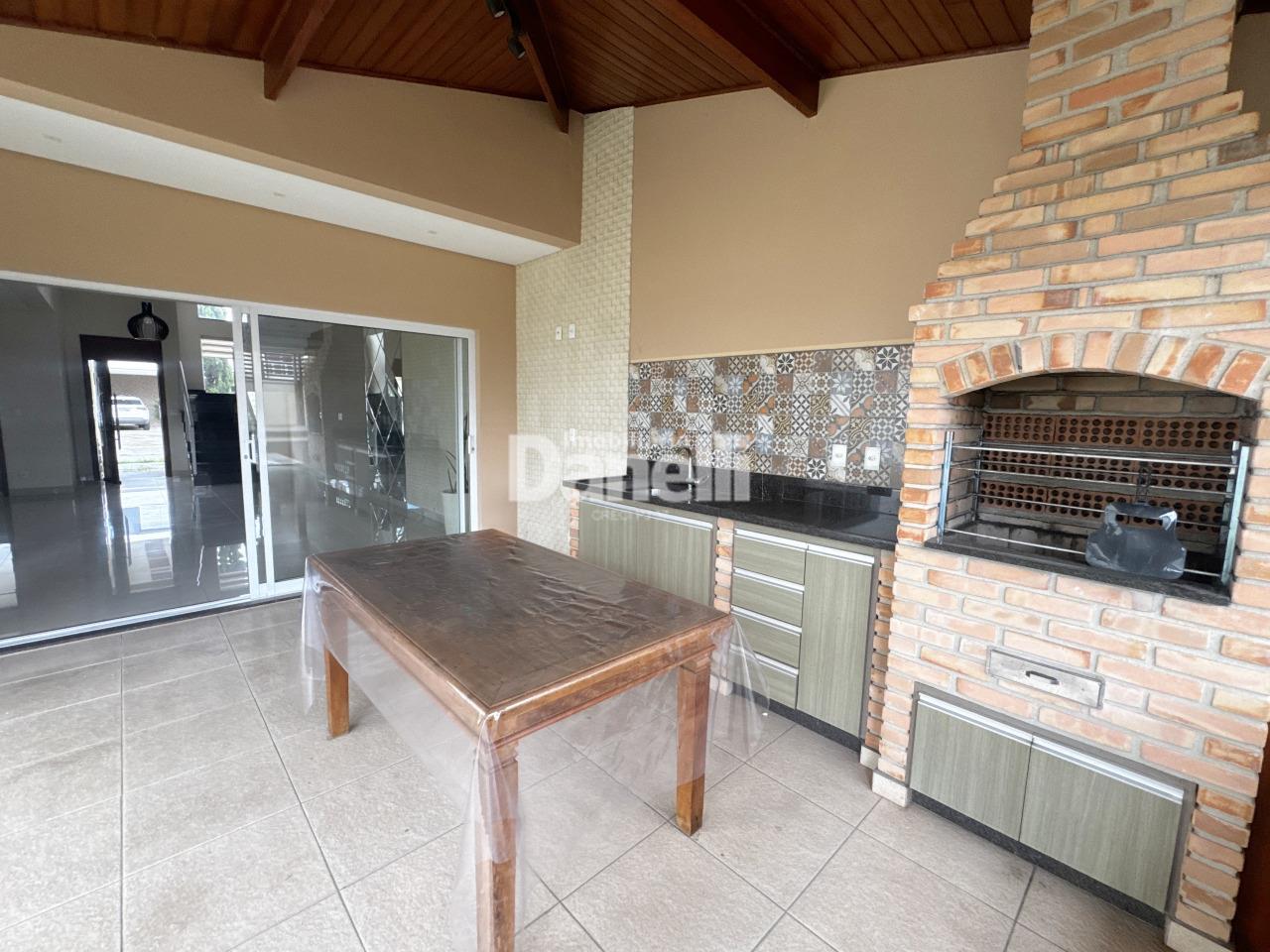 Casa em Condomínio para aluguel no Loteamento Residencial Campos do Conde II: 