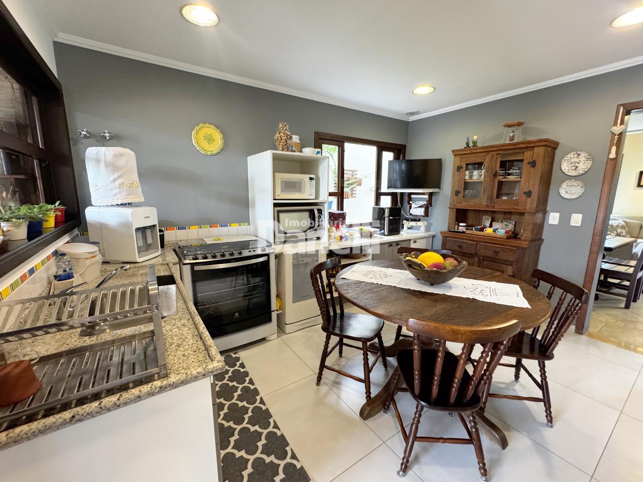 Casa em Condomínio à venda no Condomínio Village Taubaté: 