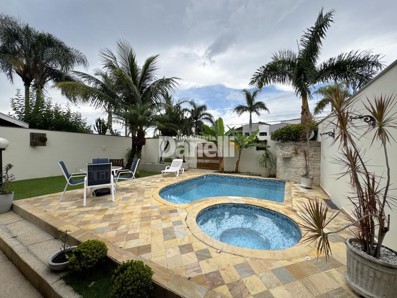 Casa em Condomínio à venda no Condomínio Village Taubaté: 