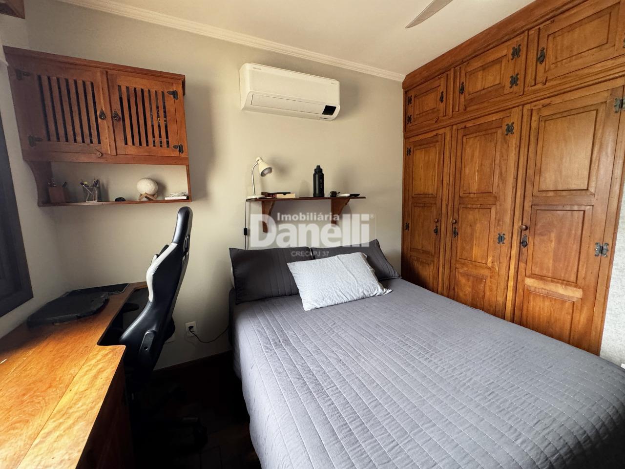 Casa em Condomínio à venda no Condomínio Village Taubaté: 