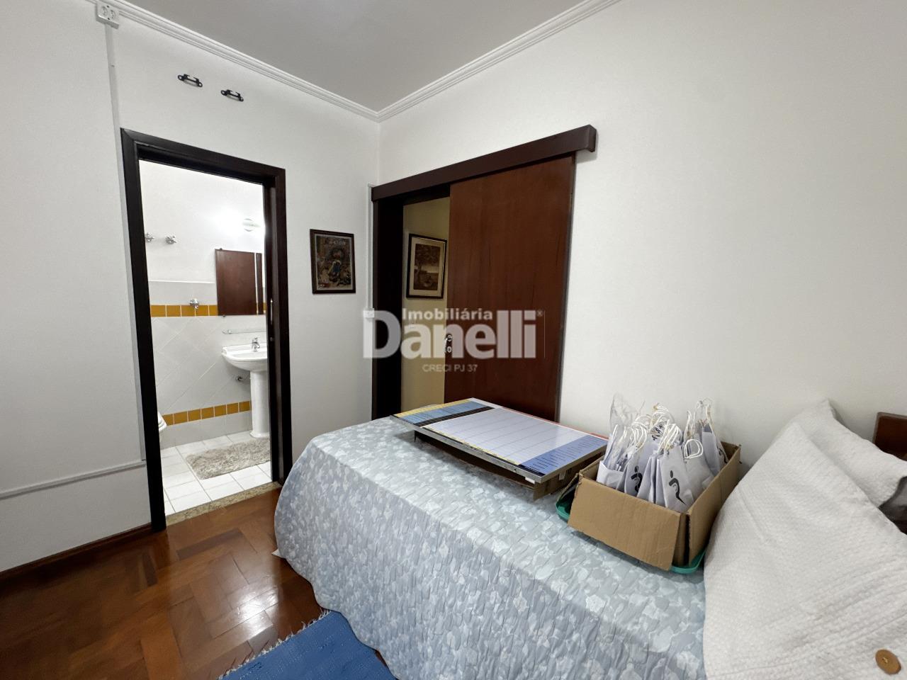 Casa em Condomínio à venda no Condomínio Village Taubaté: 