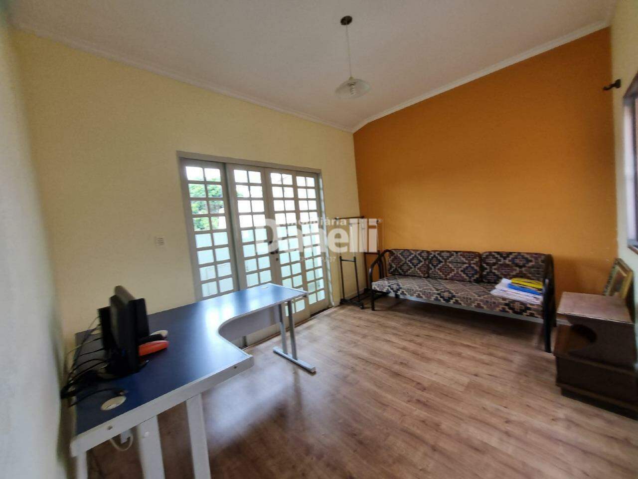 Casa à venda no Parque São Luís: 