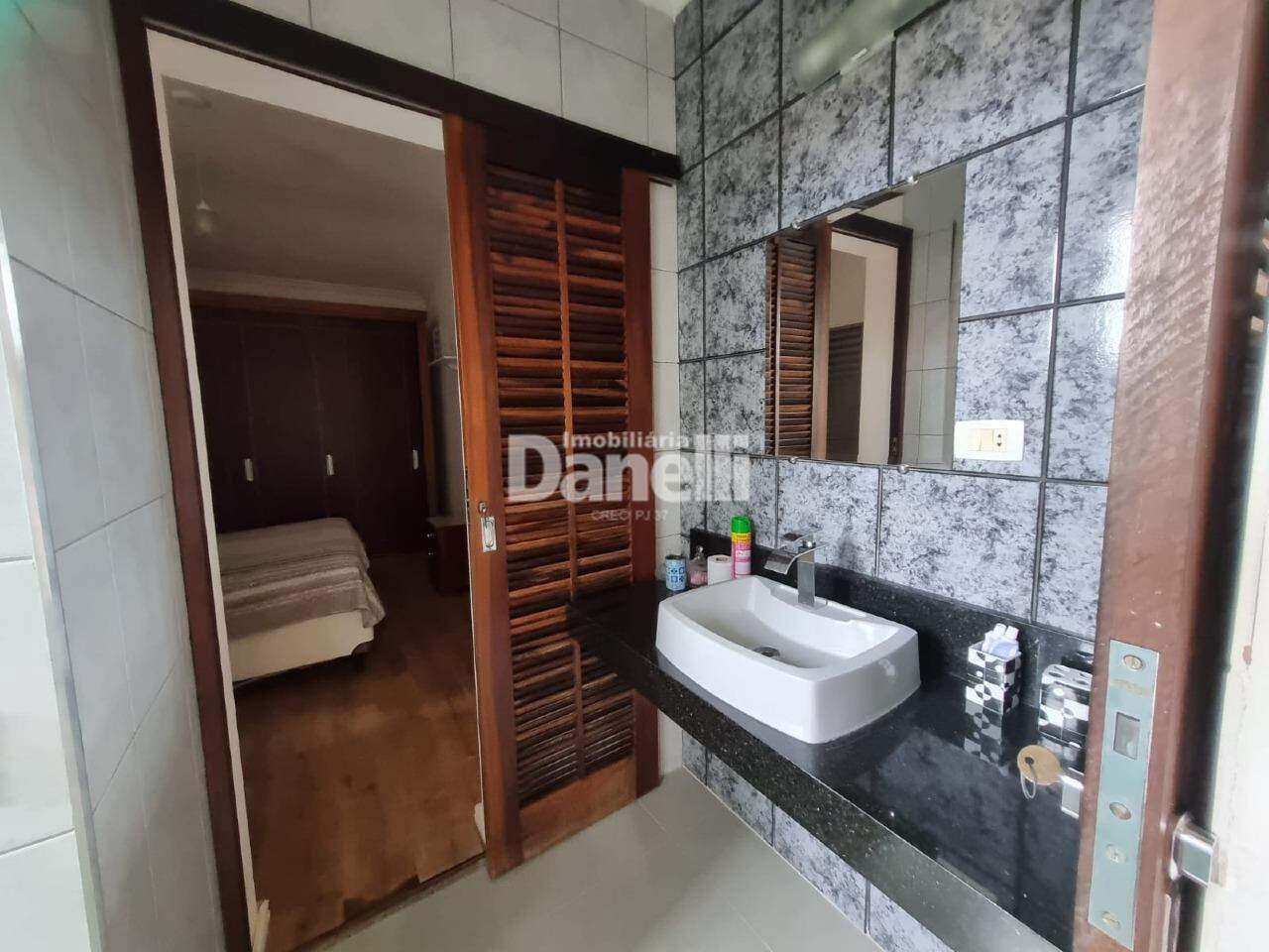 Casa à venda no Parque São Luís: 