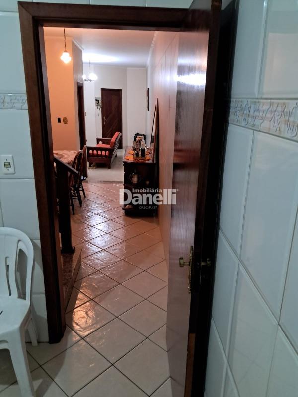 Sobrado à venda no Jardim Sandra Maria: 