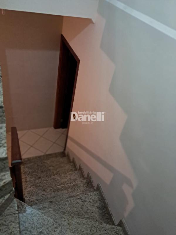 Sobrado à venda no Jardim Sandra Maria: 