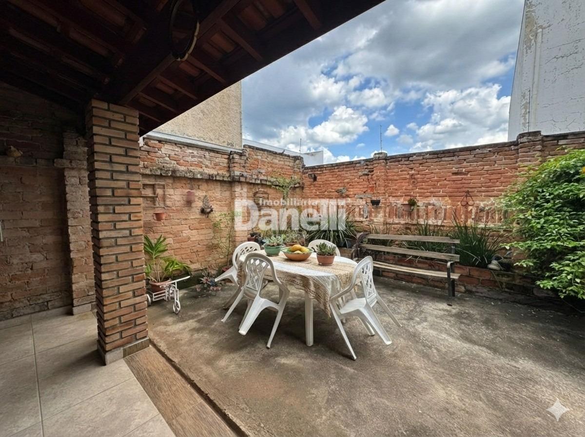 Sobrado à venda no Centro: 