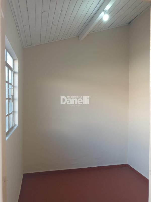 Casa para aluguel no Jardim Maria Augusta: 