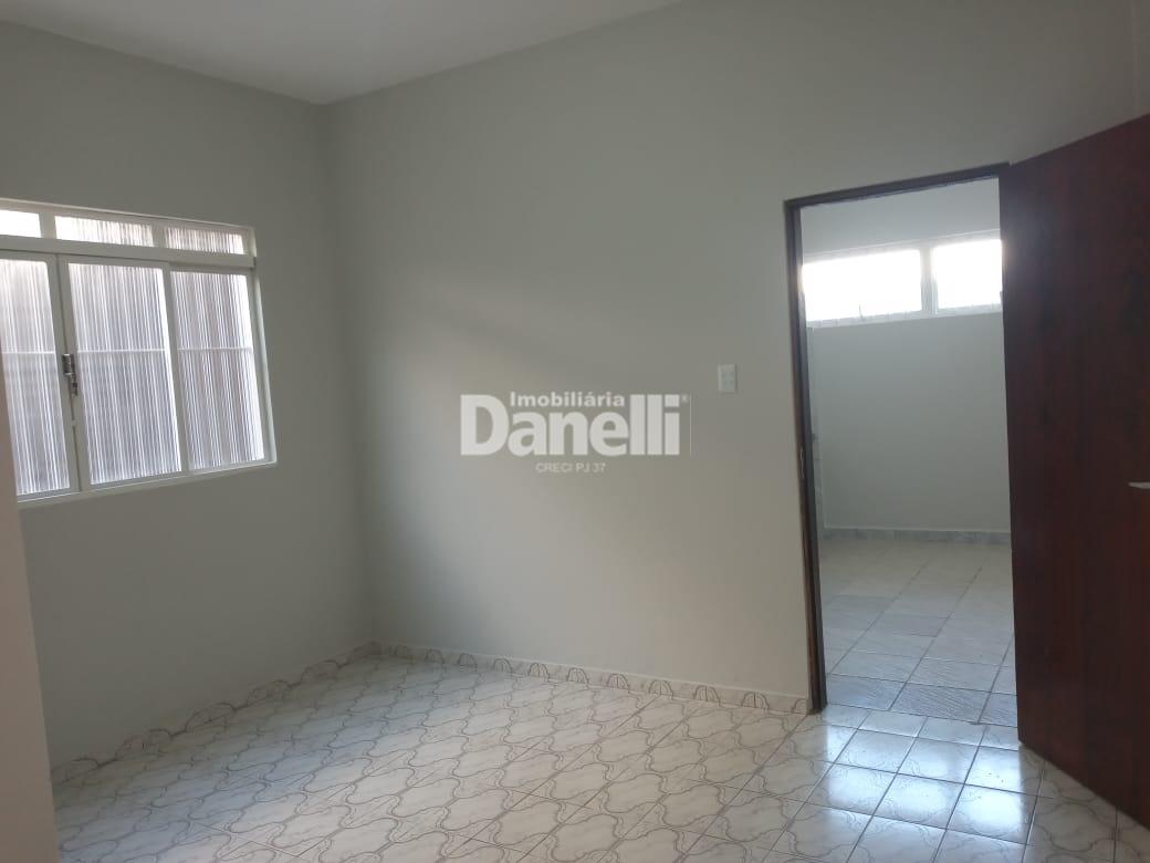 Casa para aluguel no Jardim Maria Augusta: 