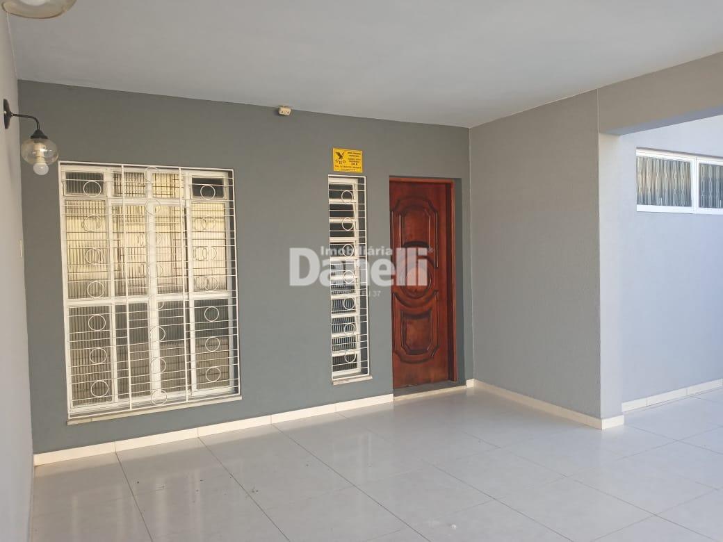 Casa para aluguel no Jardim Maria Augusta: 