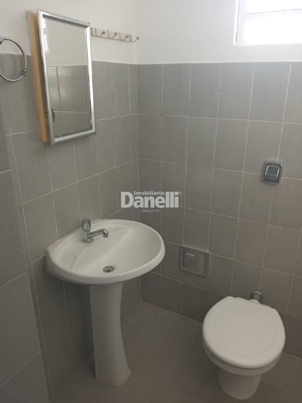 Casa para aluguel no Jardim Maria Augusta: 