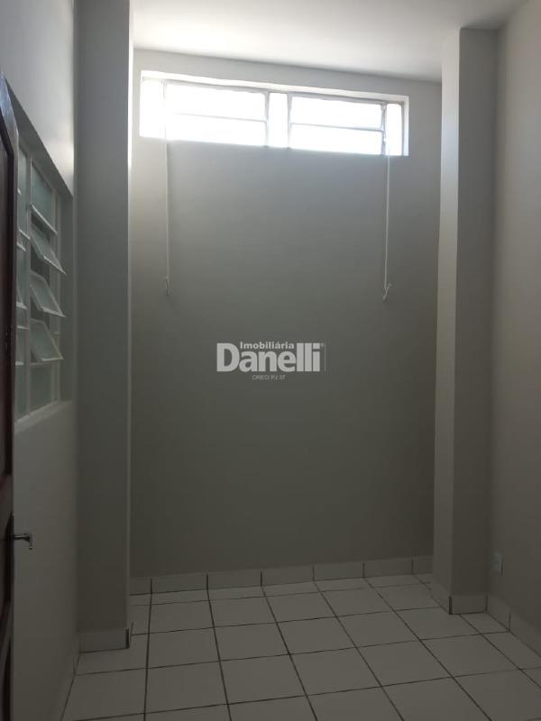 Casa para aluguel no Jardim Maria Augusta: 