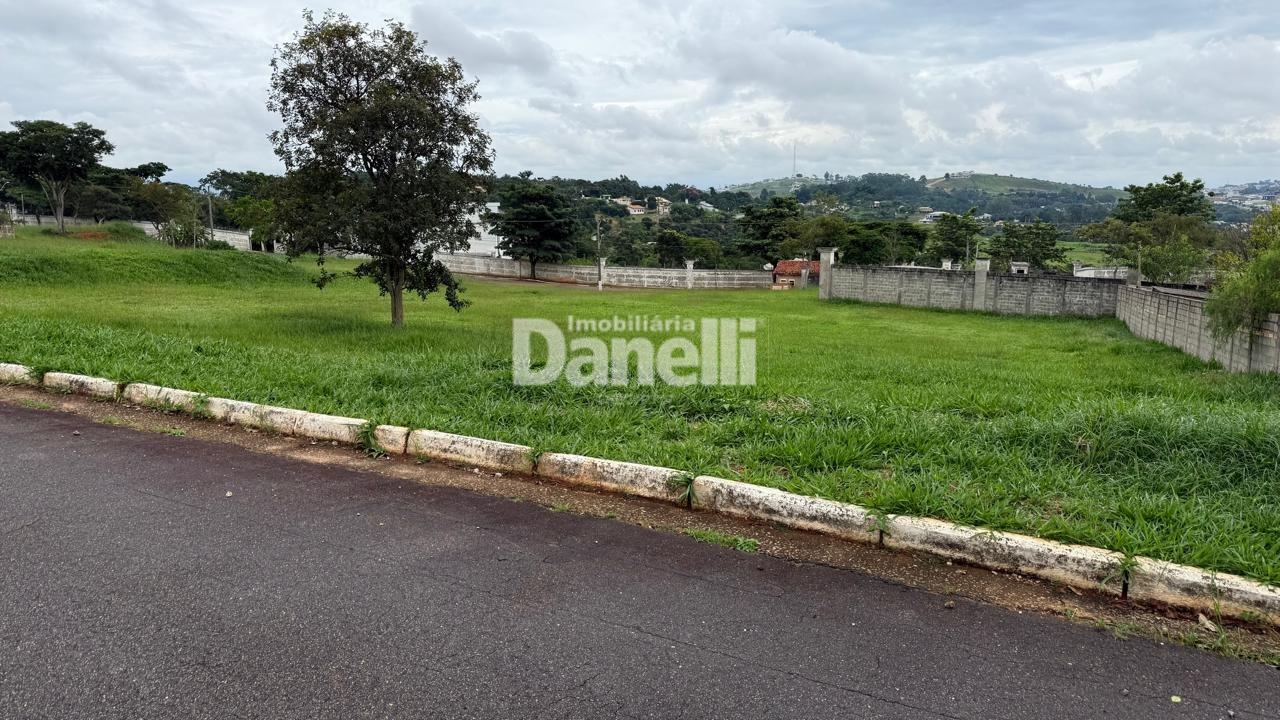 Lote à venda no Chácara São Félix: 