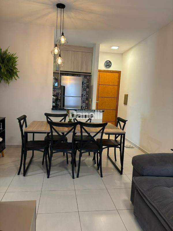 Apartamento à venda no Granjas Santa Terezinha: 