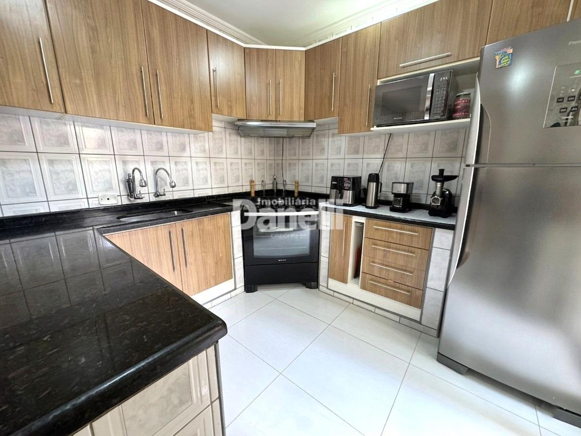 Sobrado à venda no Vila Aparecida: 