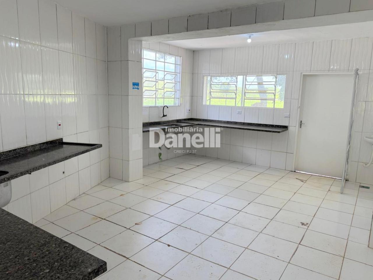 Ponto Comercial para aluguel no Poço Grande: 