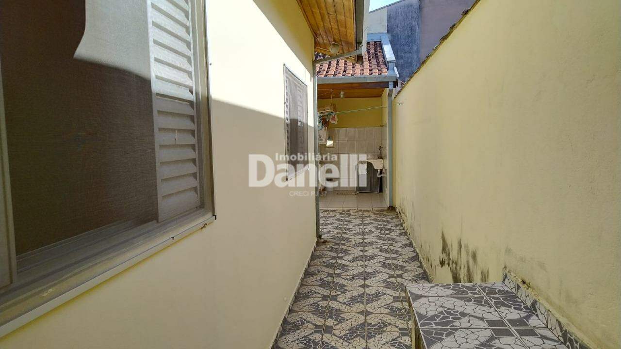 Casa em Condomínio à venda no Areao: 