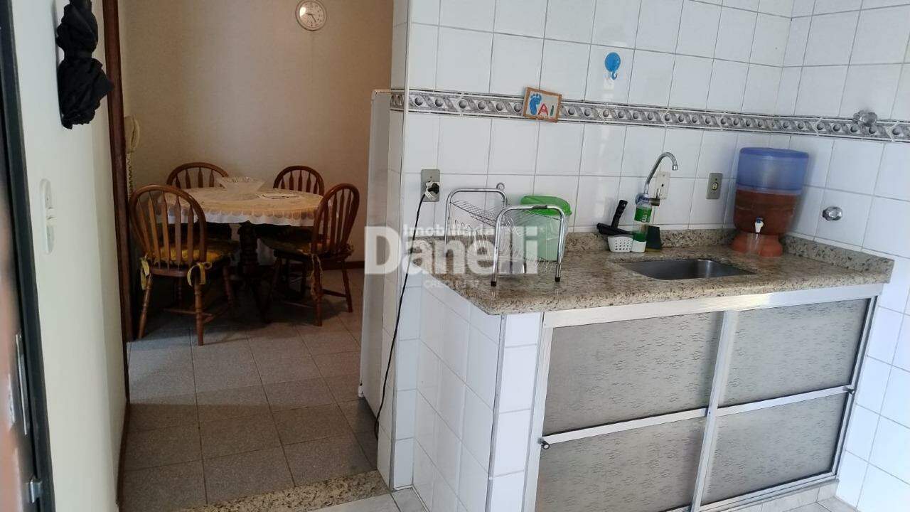 Casa em Condomínio à venda no Areao: 