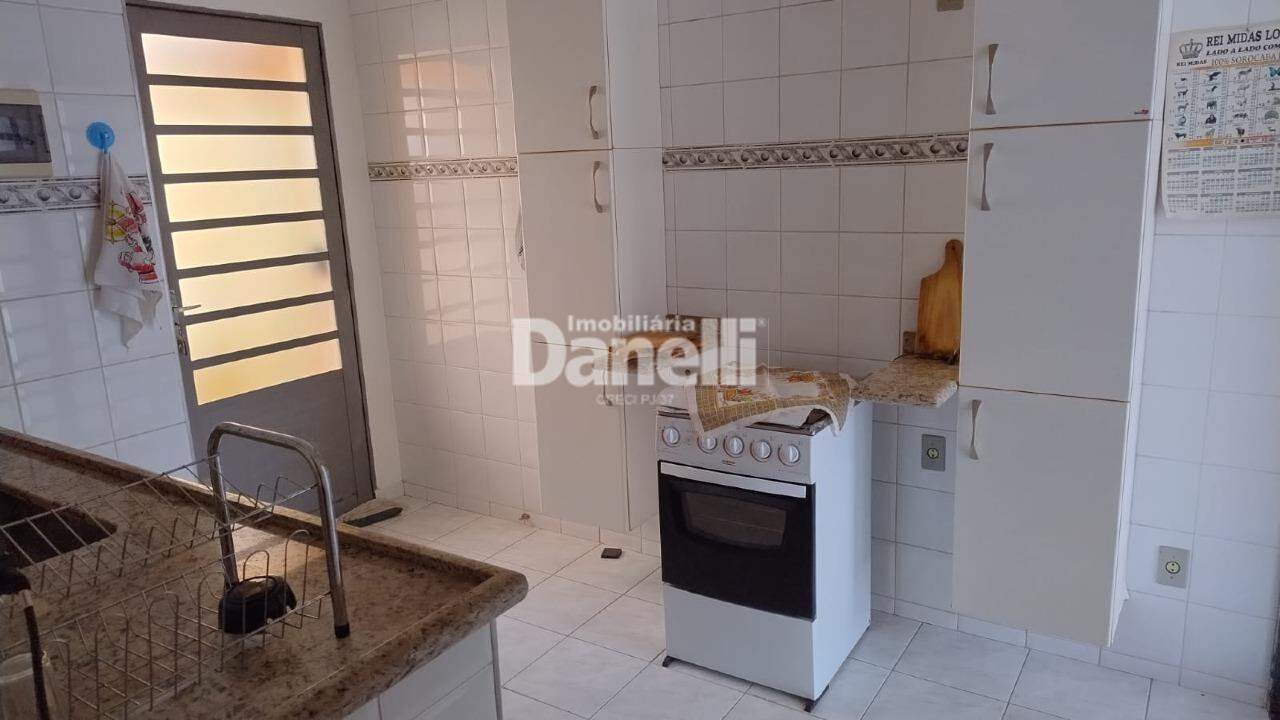 Casa em Condomínio à venda no Areao: 