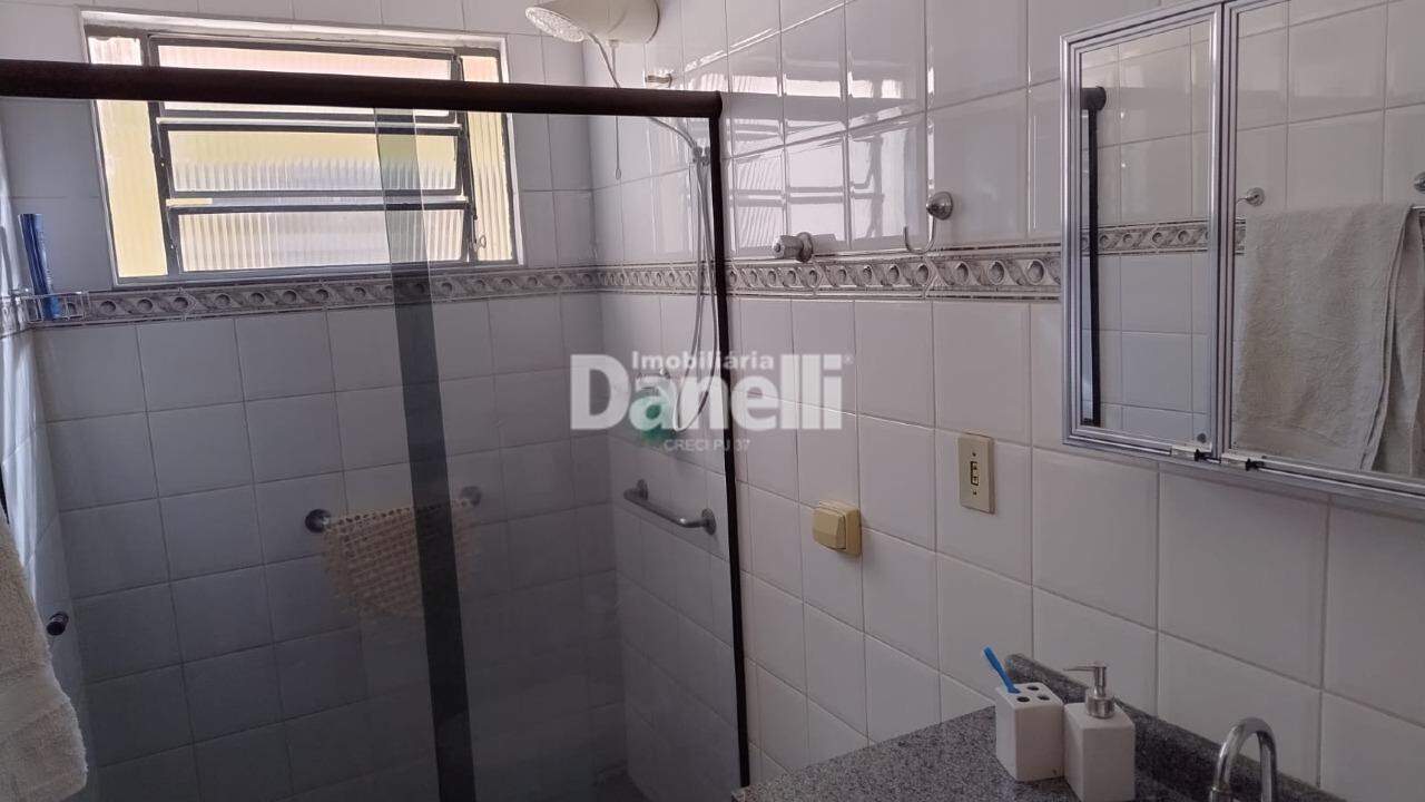 Casa em Condomínio à venda no Areao: 
