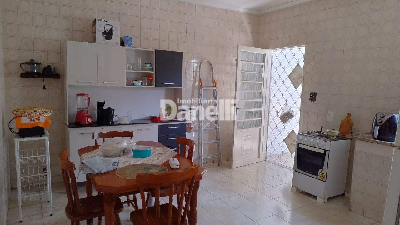 Casa à venda no Centro: 