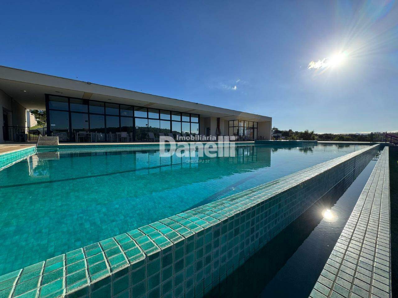 Sobrado à venda no Loteamento Residencial Fazenda Casa Grande: Piscina