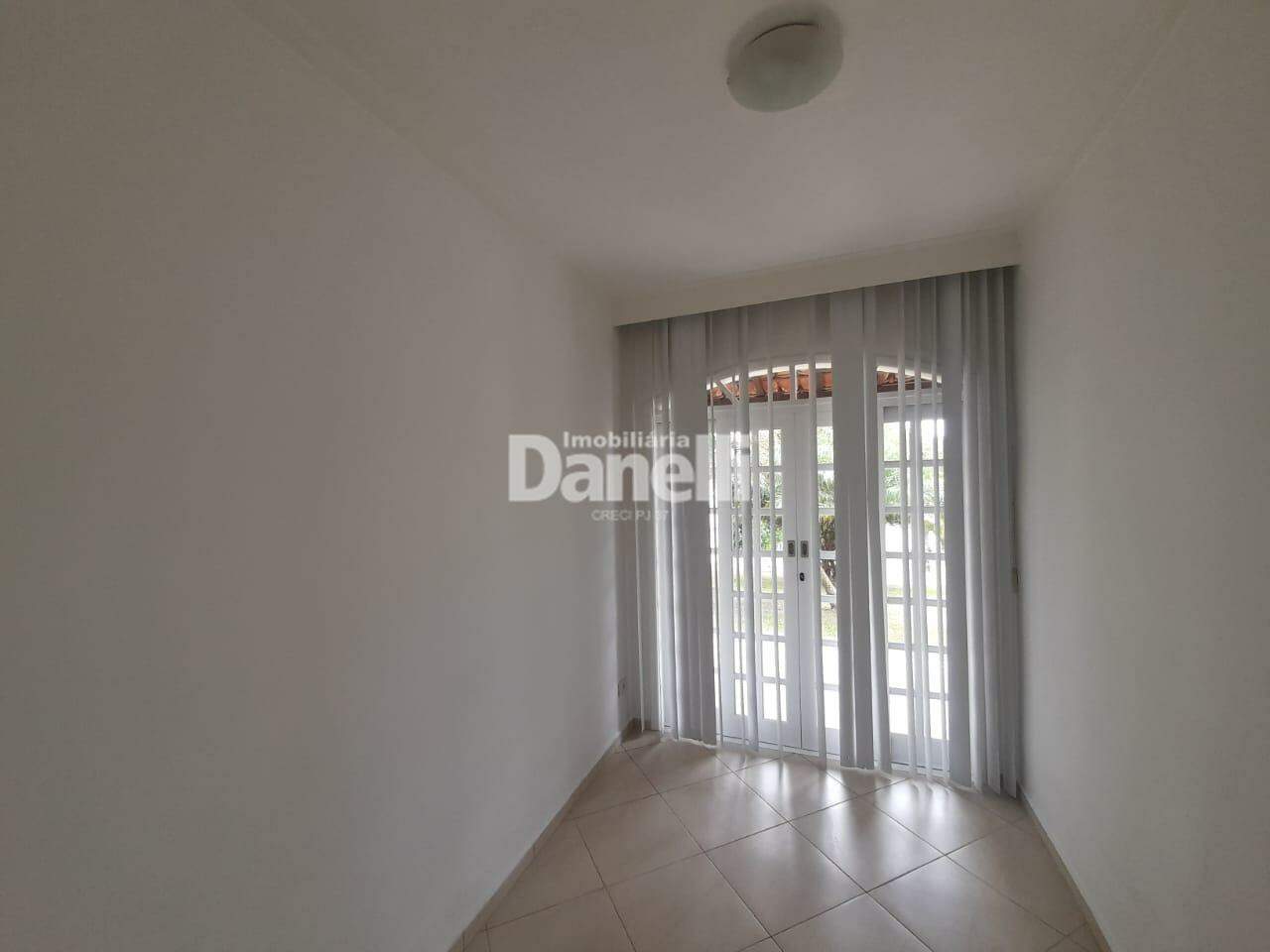 Casa à venda no Jardim das Nações: 