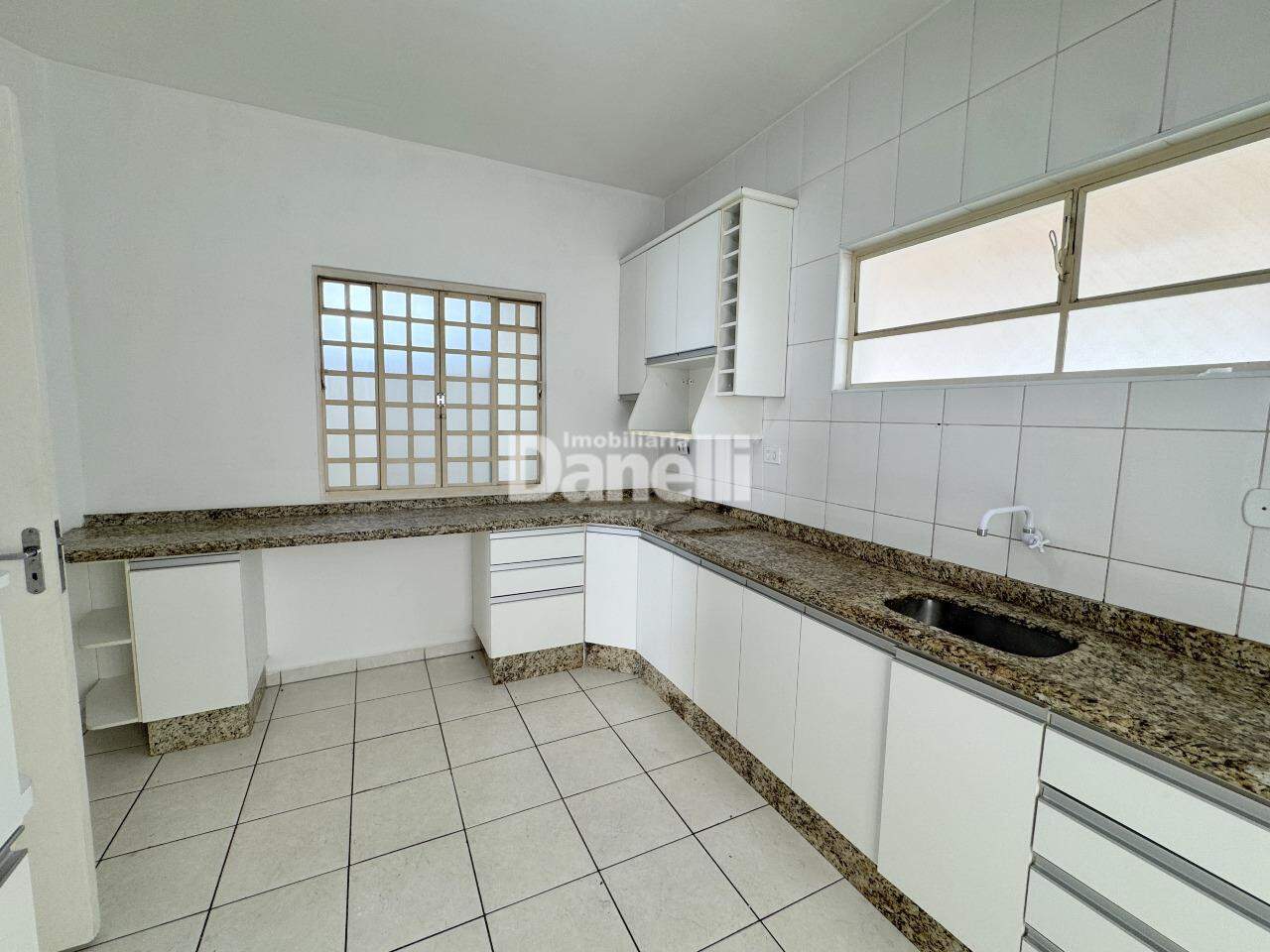 Casa em Condomínio à venda no Parque São Cristovão: 