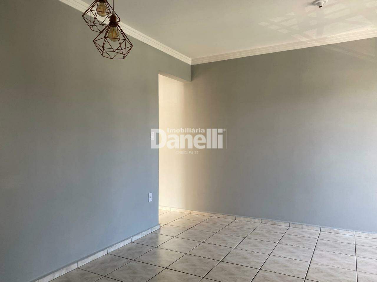 Apartamento para aluguel no Parque Santo Antônio: 