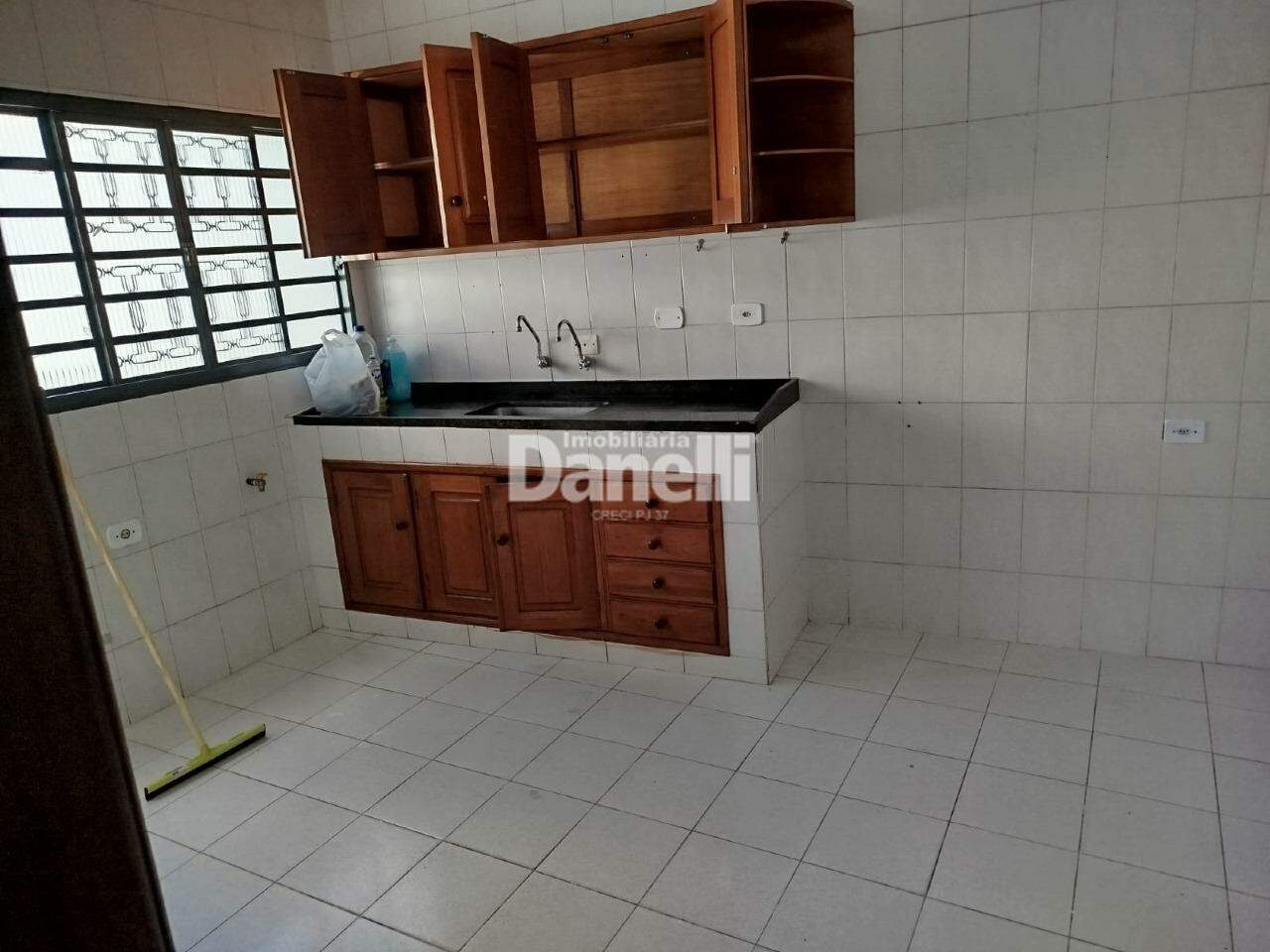Casa para aluguel no Centro: 