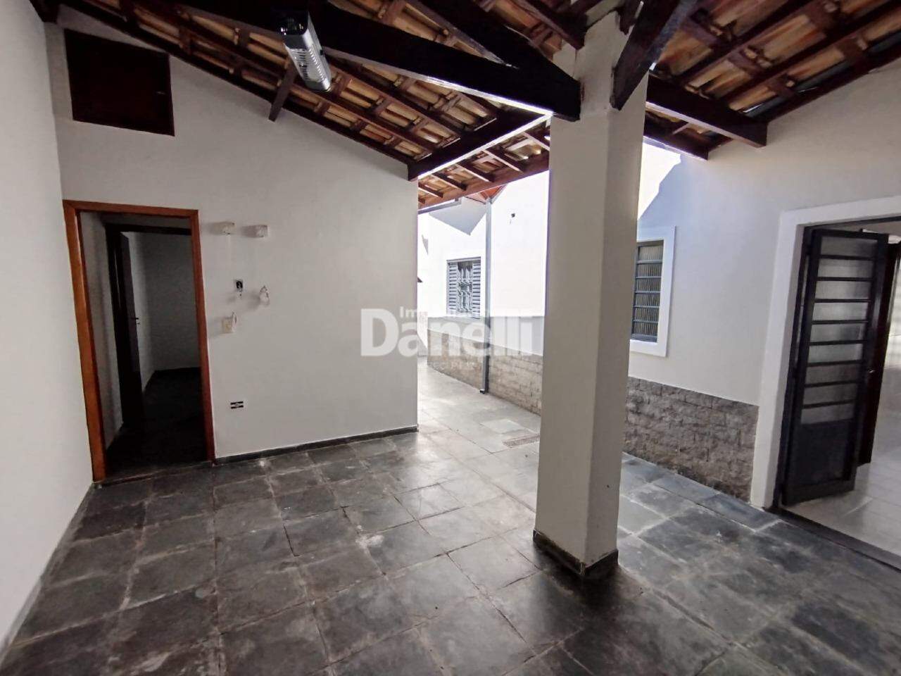 Casa para aluguel no Centro: 