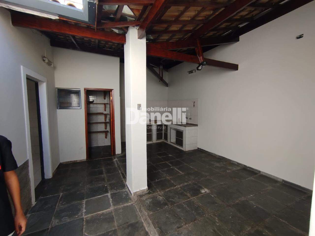 Casa para aluguel no Centro: 