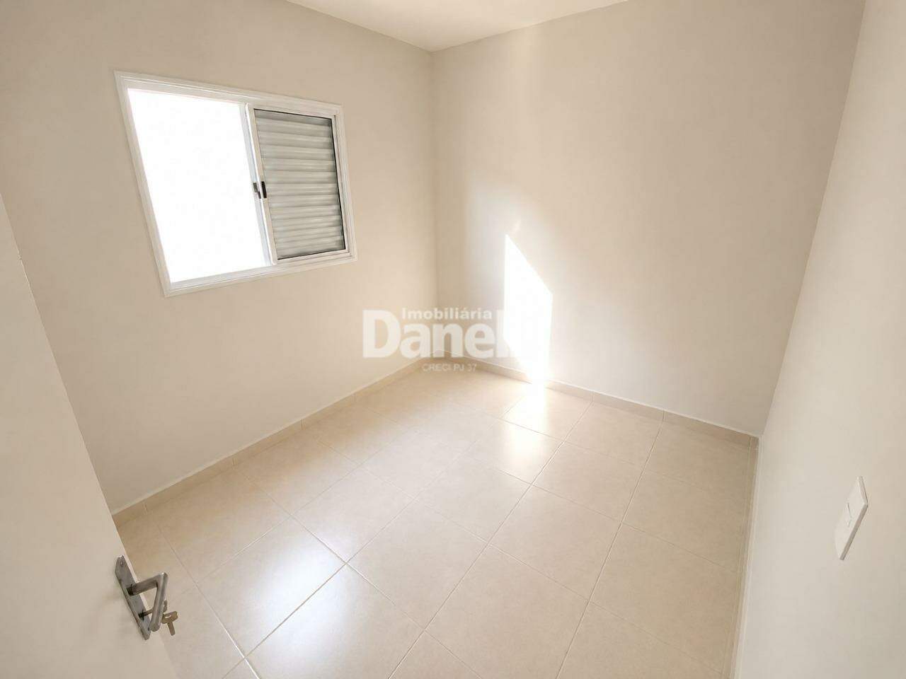 Casa em Condomínio à venda no Distrito Industrial do Una II: 