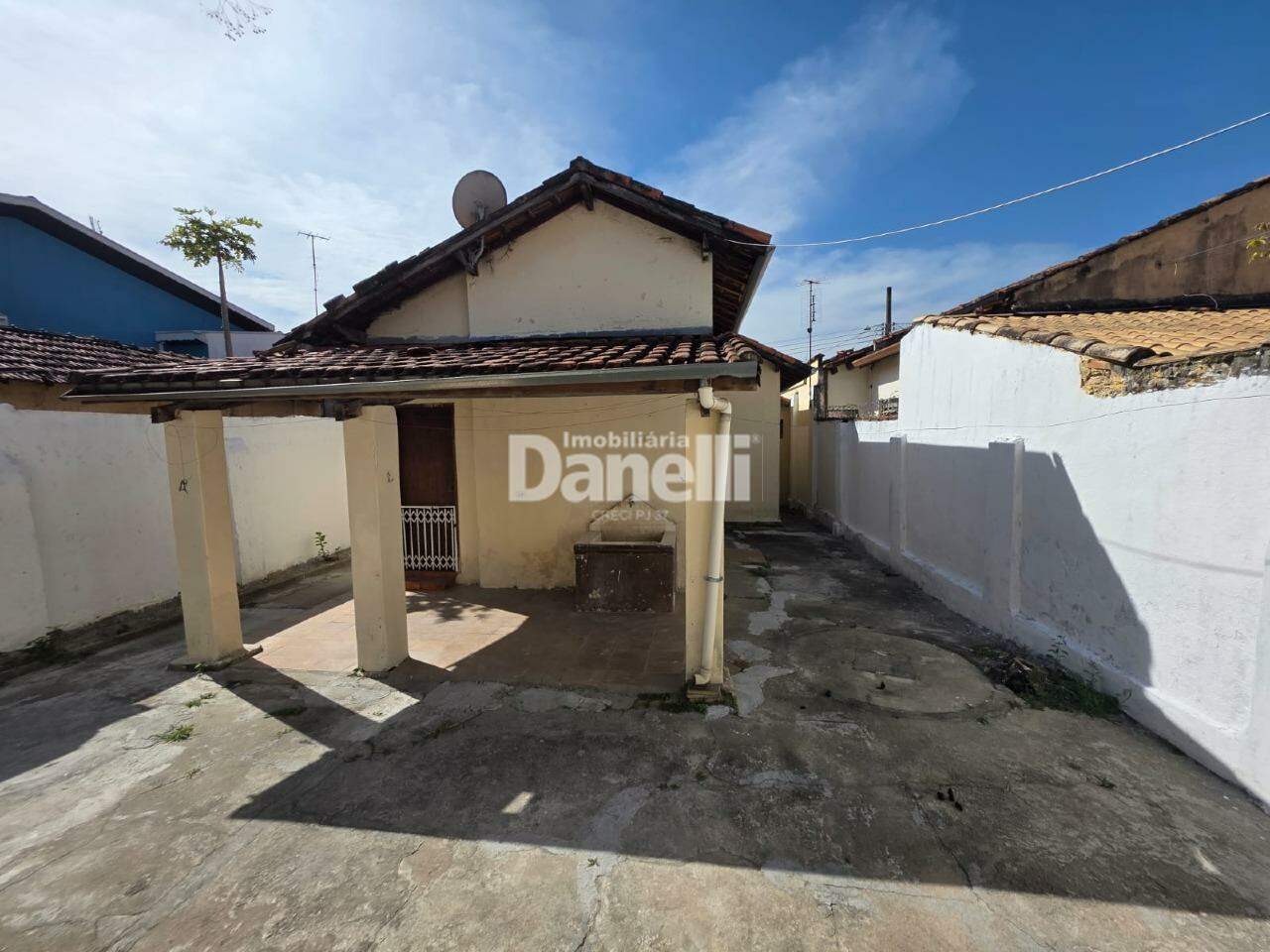 Casa à venda no Centro: 