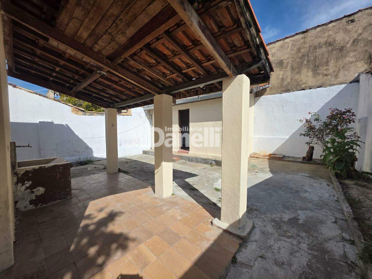 Casa à venda no Centro: 