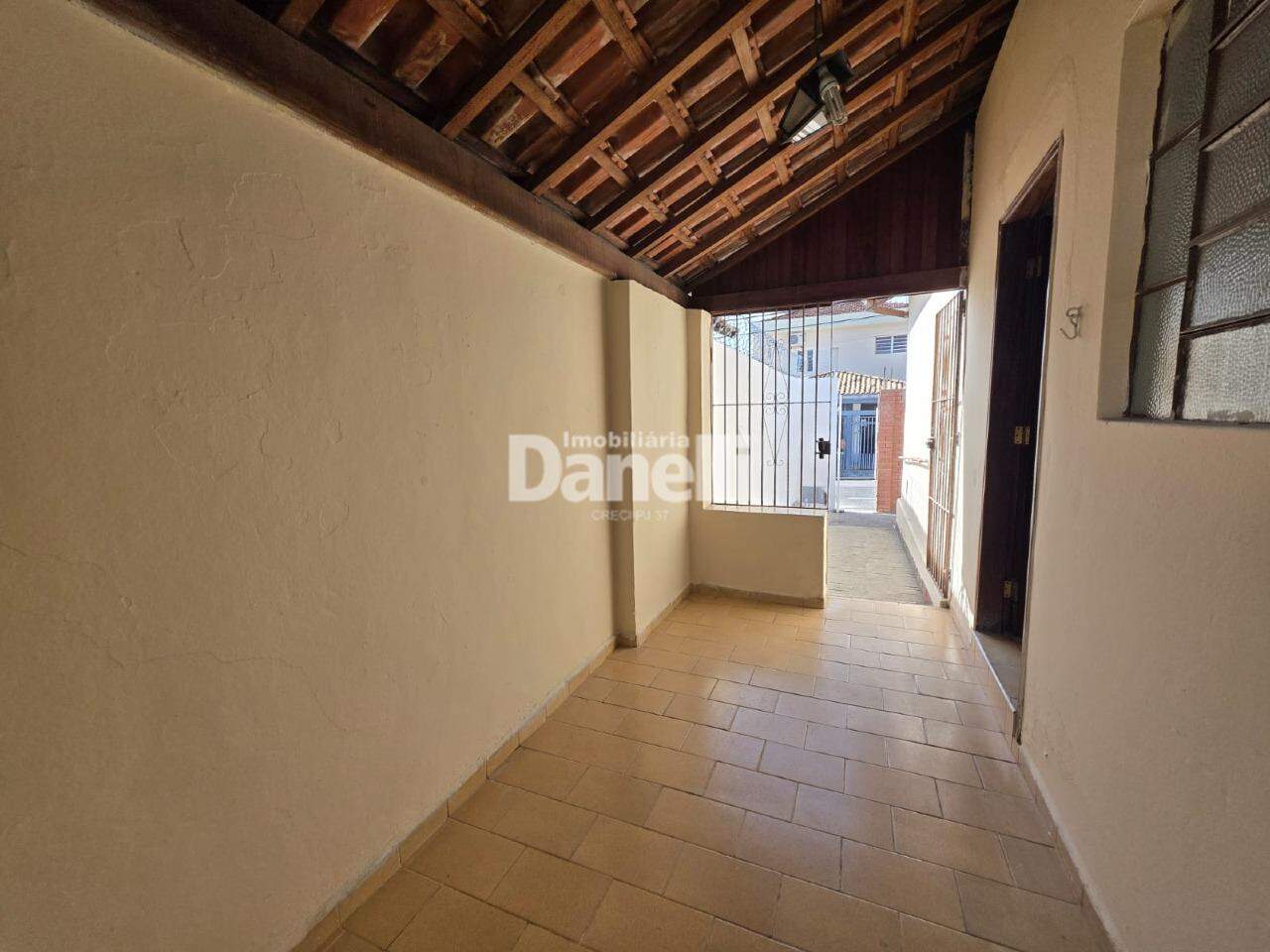 Casa à venda no Centro: 