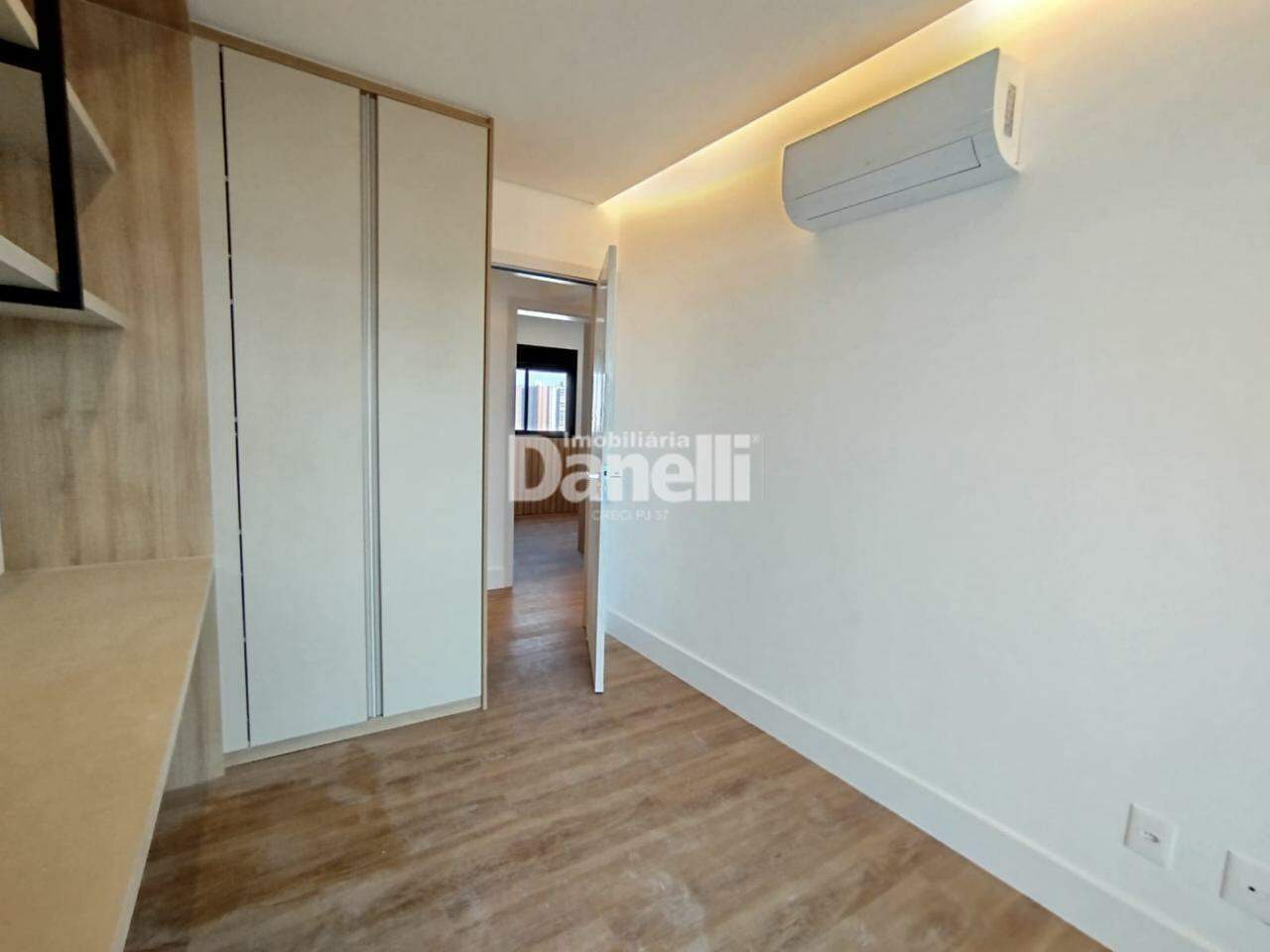 Apartamento à venda no Jardim das Nações: 
